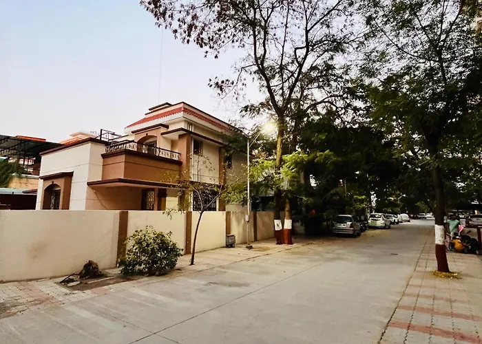 3Bhk - Entire Property - New Listing At Offer Price